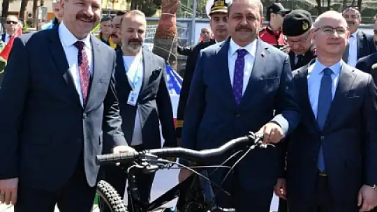 57. Cumhurbaşkanlığı Bisiklet Turu'nun Manisa-Ayvalık etabı tamamlandı