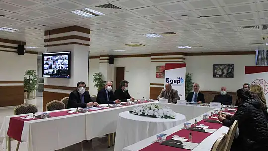 Ayvalık'ta eğitime hayırsever destekleri
