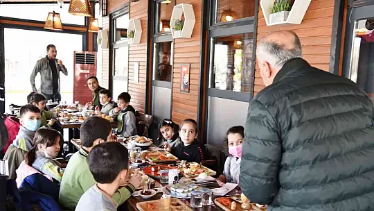 Başkan başkanları dinliyor