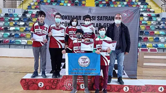 Burhaniyeli öğrenciler Türkiye Şampiyonasına katılacaklar