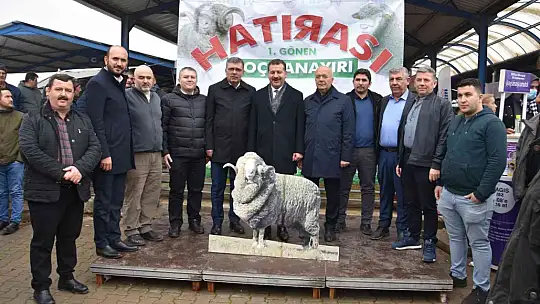 Koçlar Gönen'de panayırda boy gösterdi