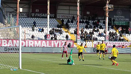 Spor Toto 1. Lig: Bandırmaspor: 0 - İstanbulspor: 0