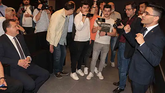 Yücel Yılmaz: 'Biz en çok gençlerin belediyesiyiz'