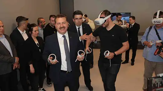 Yücel Yılmaz: 'Biz en çok gençlerin belediyesiyiz'