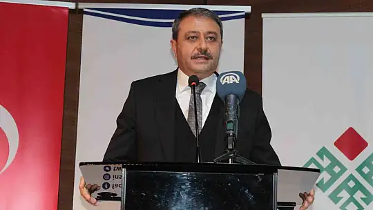 Yunus Emre ve Mehmet Akif Ersoy panelle anıldı