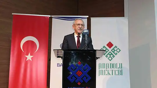 Yunus Emre ve Mehmet Akif Ersoy panelle anıldı