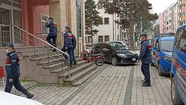 Çan'da kaçak kazıya suçüstü: 5 gözaltı