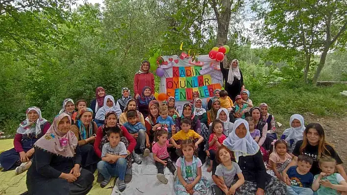 Hisarcık'ta 4-6 yaş grubu Kuran Kursları'nda kadim oyunlar şenlikleri
