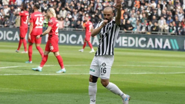 Altay'da Thaciano veda etti