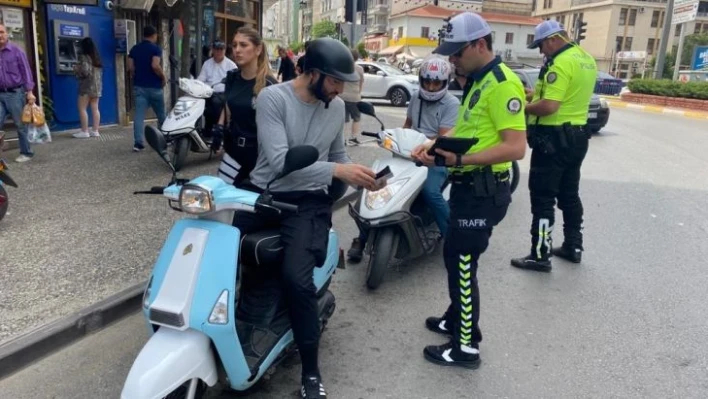 Aydın'daki motosiklet denetimlerinde 37 sürücüye cezai işlem uygulandı