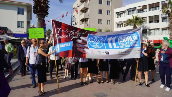 Ayvalık'ta 11. Uluslararası Tiyatro Festivali coşkusu