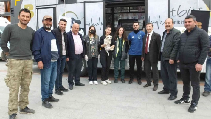 Balıkesir'de sokak hayvanlarına VETBÜS şefkati