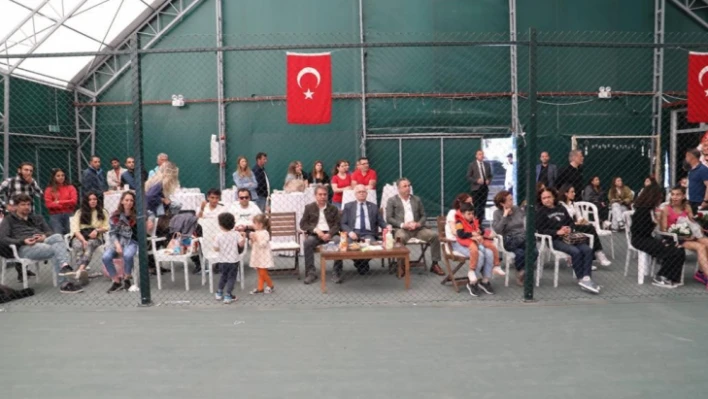 Burhaniye Tenis Ligi tamamlandı