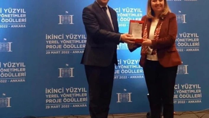 Çan Belediyesi Yerel Yönetimler proje alanında 2 ödül birden aldı