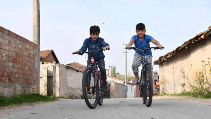 Çocuklar Başkan Yılmaz sayesinde mutluluğa pedal attılar