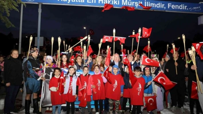 Menteşe'de 19 Mayıs akşamı coşkulu kutlama