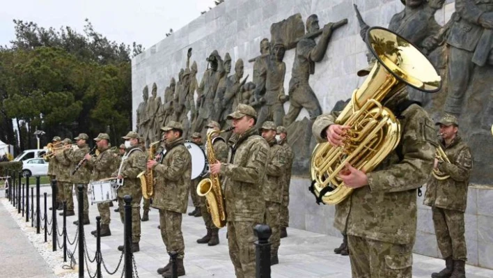 Şehitler Abidesi'nde 18 Mart tören provası gerçekleştirildi