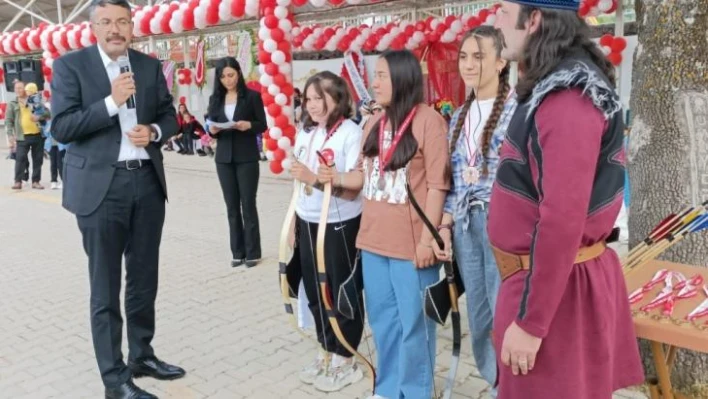 Simav'da yapılan Türk Okçuluğu Yarışmalarına Gedizli sporcular damga vurdu