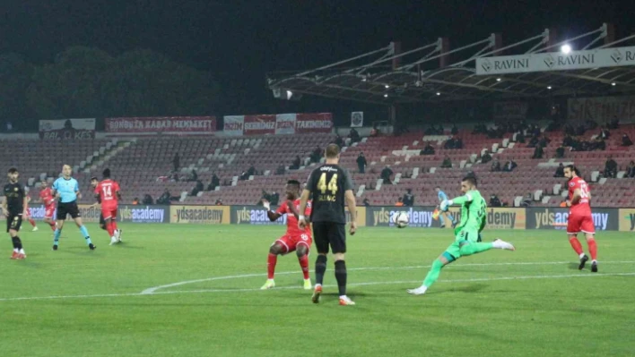 Spor Toto 1. Lig: Balıkesirspor: 1 - Ümraniyespor: 2